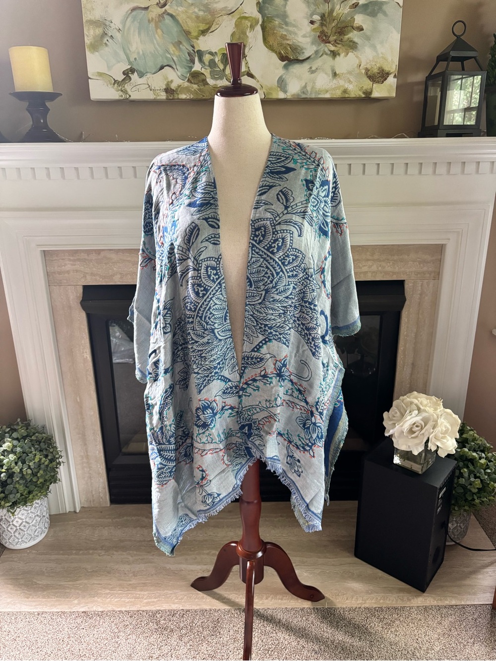 *NEW* Chico’s Floral Embroidered Jacquard Ruana Covering - “One Size”